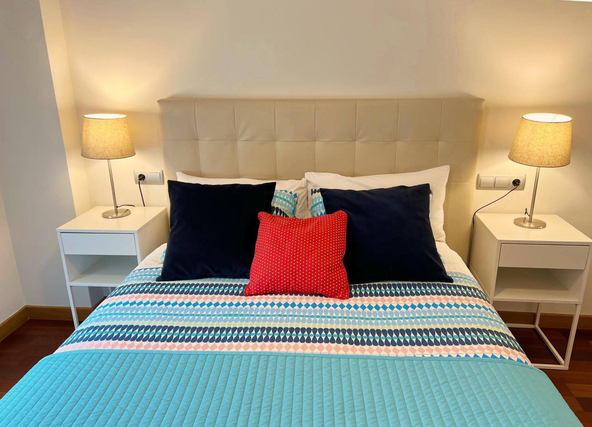 Apartamento Europa Prados Atenea Oviedo Bagian luar foto