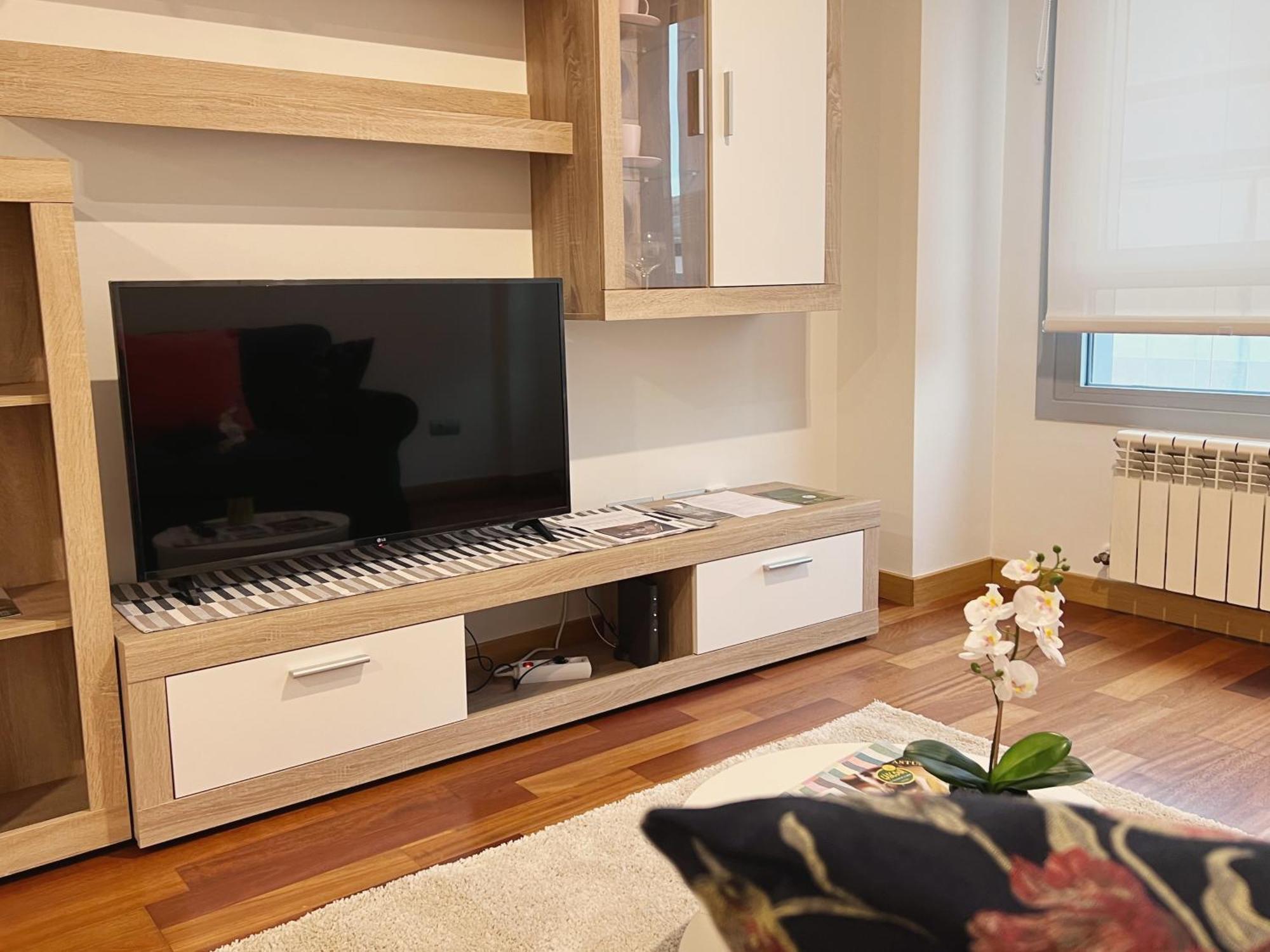 Apartamento Europa Prados Atenea Oviedo Bagian luar foto