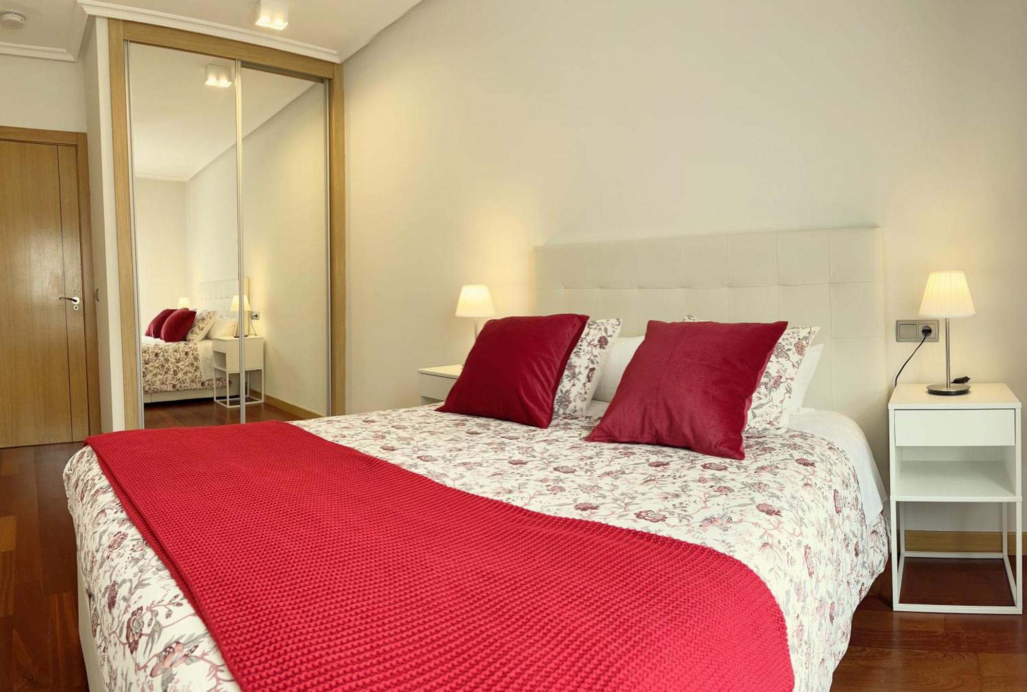 Apartamento Europa Prados Atenea Oviedo Bagian luar foto